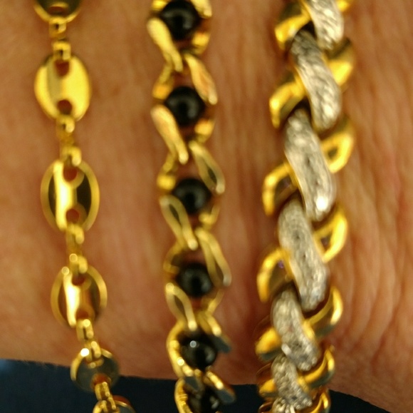 Bundle of gold costume jewelry - Picture 4 of 7